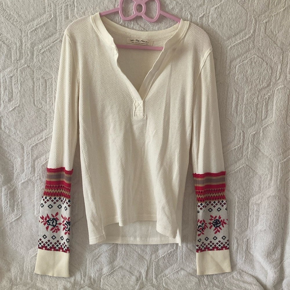 NWOT       Mikah Laying Cuff Long Sleeve